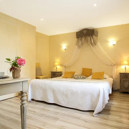 לינה וארוחת בוקר Lo Gorissado - La Ferme Du Glandier Saint-Andre-d'Allas